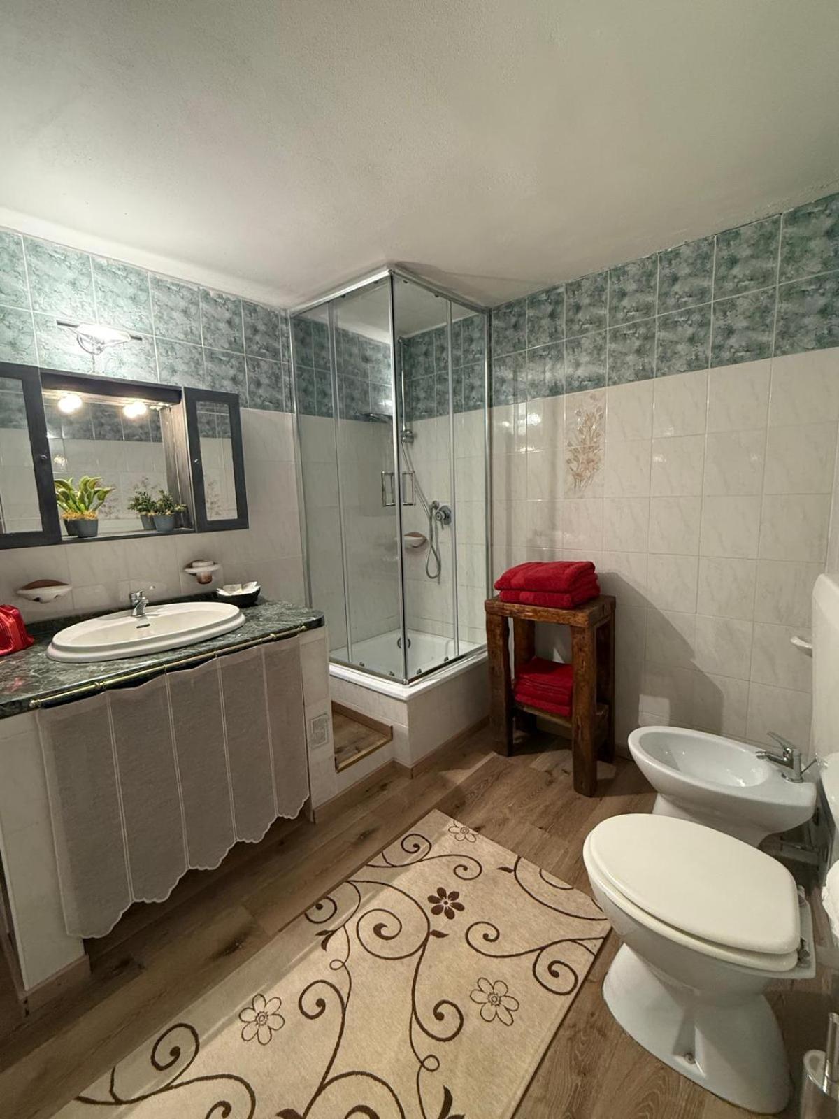 Casa Del Borgo: Appartamento Immerso Nel Verde A/C Bellano Dış mekan fotoğraf